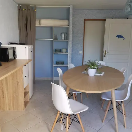 Oda ve Kahvaltı L'arche De La Bonde 3*