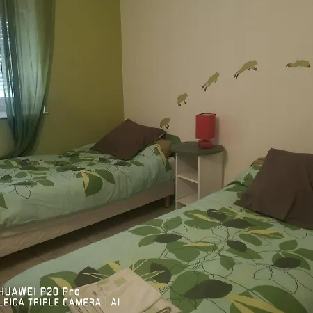 Oda ve Kahvaltı L'arche De La Bonde 3*